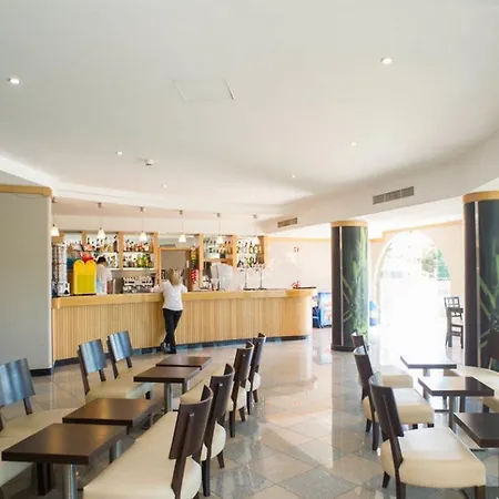 The Navigator - Solaqua