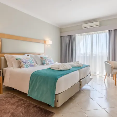 Ξενοδοχείο με διαμερίσματα Luna Solaqua 4*