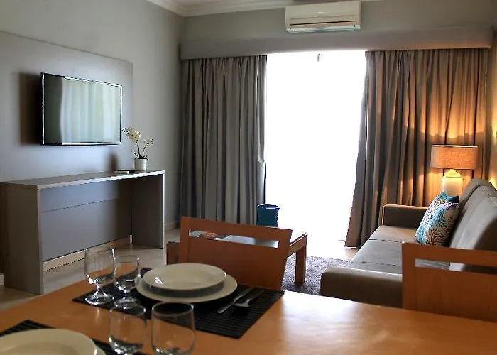 The Navigator - Solaqua 아파트호텔 4*