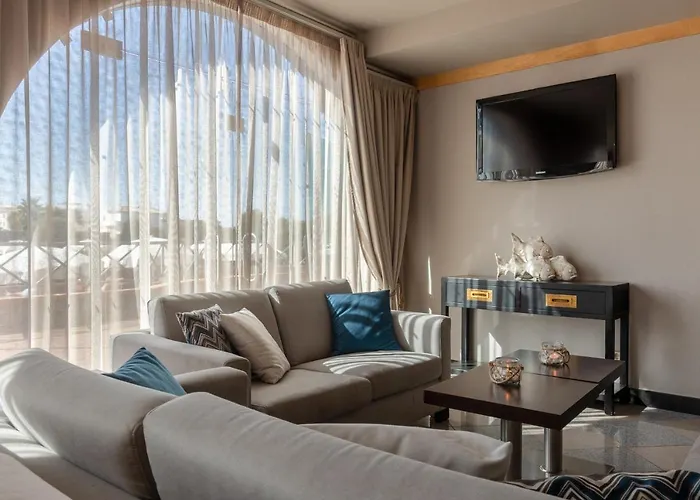 The Navigator - Solaqua 아파트호텔