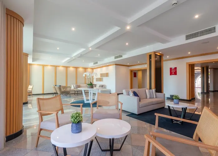 아파트호텔 The Navigator - Solaqua 4*